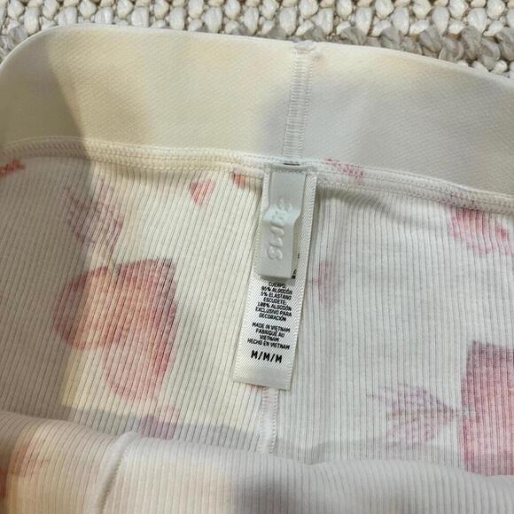 Skims Cotton Rib Shorts NWOT - Picture 2 of 3